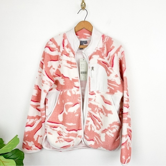 NWT Sweaty Betty Pennine Zip Through Pink Camo Teddy Jacket Sz 8 - Picture 3 of 13
